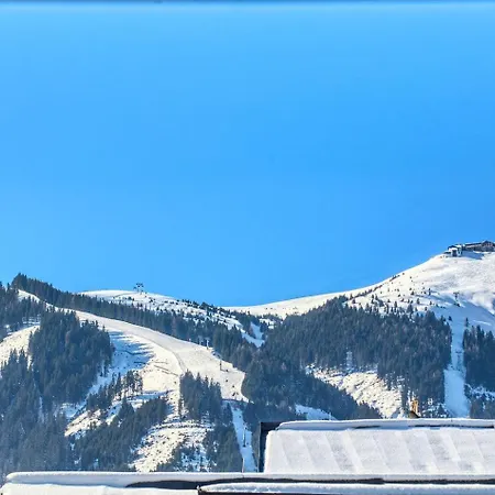 3br Duplex Flat - 300m To City Express Gondola - What'app - 0034-656-619-782 - For Reservations! Apartment *